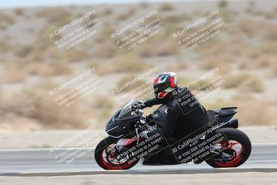 media/May-05-2025-Moto Forza (Mon) [[3c1838c5e5]]/2-B Group/Session 3 (Panning Test Turn 14 Inside)/
